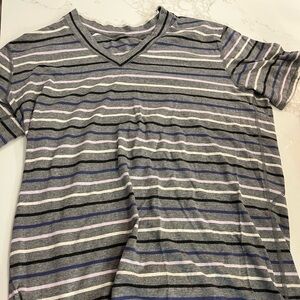 Lululemon t shirt(runs small fits like a medium) athletic fit
